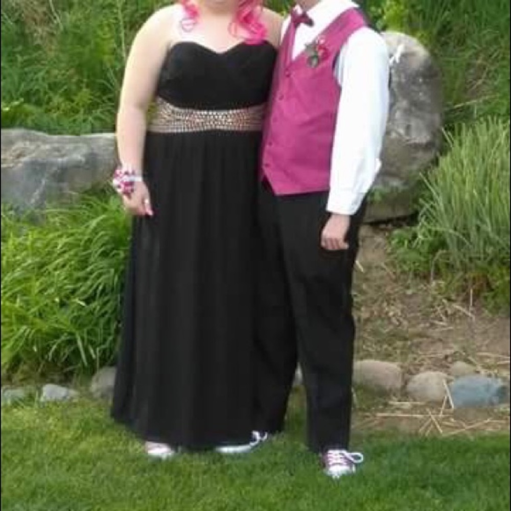 Prom Dress - Picture 5 of 5